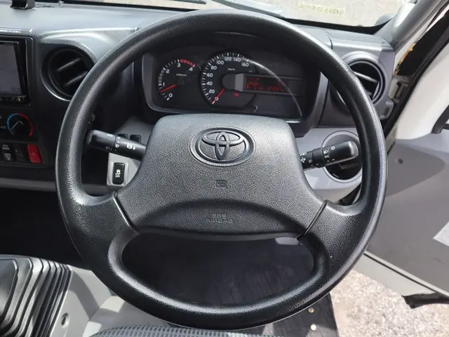 トヨタ トヨエース TKG-XZU710(2WD)の写真39
