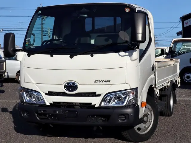 トヨタ ダイナ 2RG-XZU605(2WD)の写真1