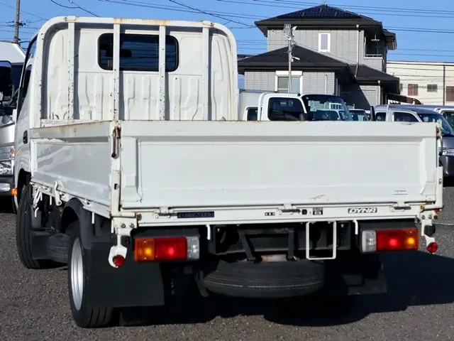 トヨタ ダイナ 2RG-XZU605(2WD)の写真2