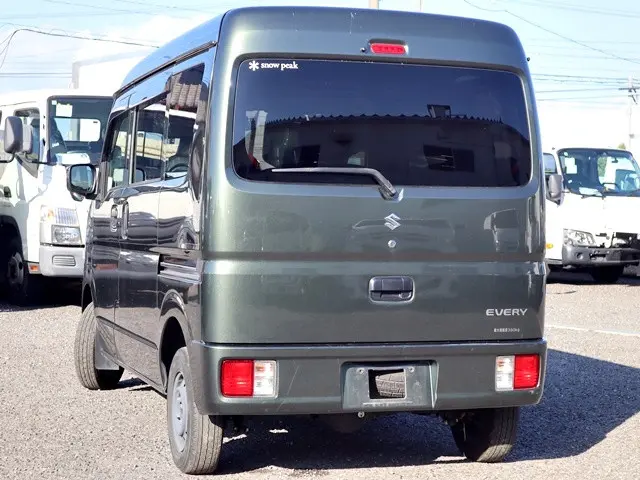 スズキ エブリイ EBD-DA17V(4WD)の写真2