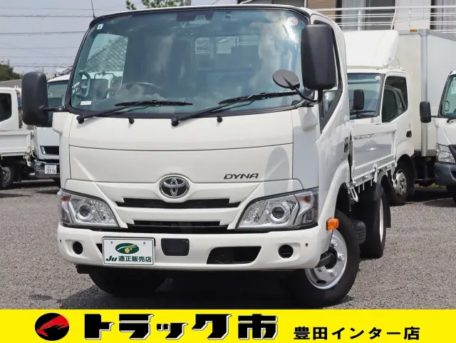 トヨタ ダイナ 2RG-XZU605(2WD)の写真1