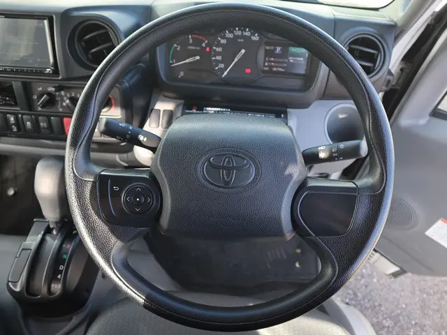 トヨタ ダイナ 2RG-XZU605(2WD)の写真4