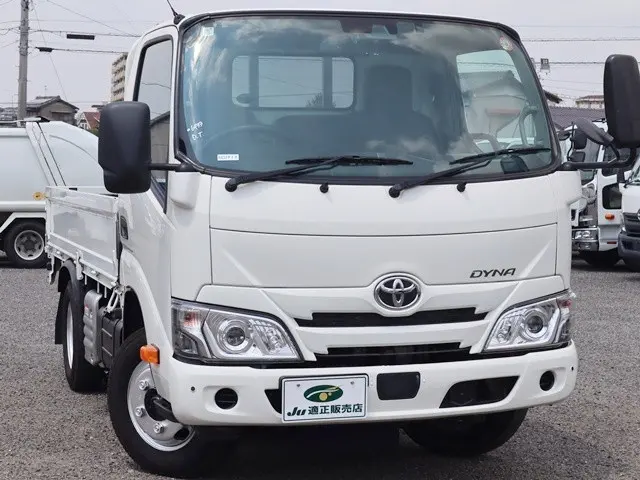 トヨタ ダイナ 2RG-XZU605(2WD)の写真4