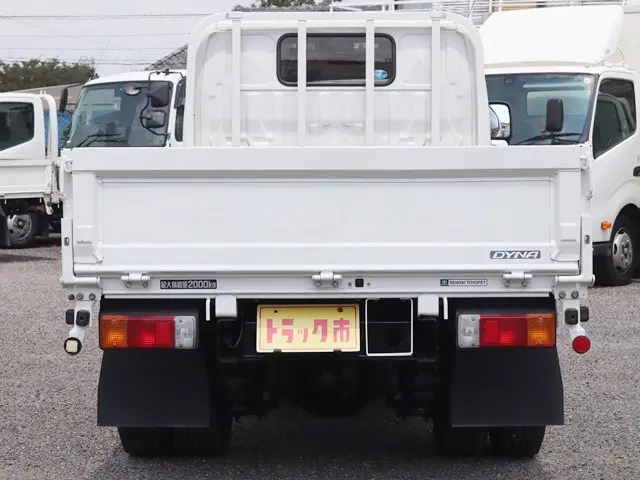 トヨタ ダイナ 2RG-XZU605(2WD)の写真6
