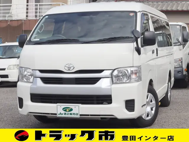 トヨタ ハイエース 3BA-TRH214W(2WD)の写真1