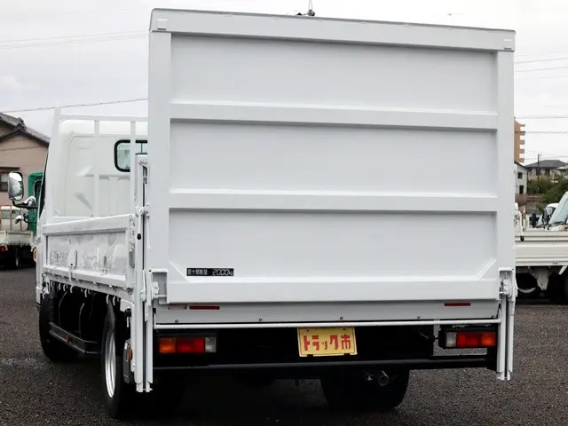 三菱 キャンター TPG-FEB50(2WD)の写真7