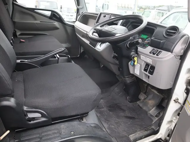 三菱 キャンター TPG-FEB50(2WD)の写真32