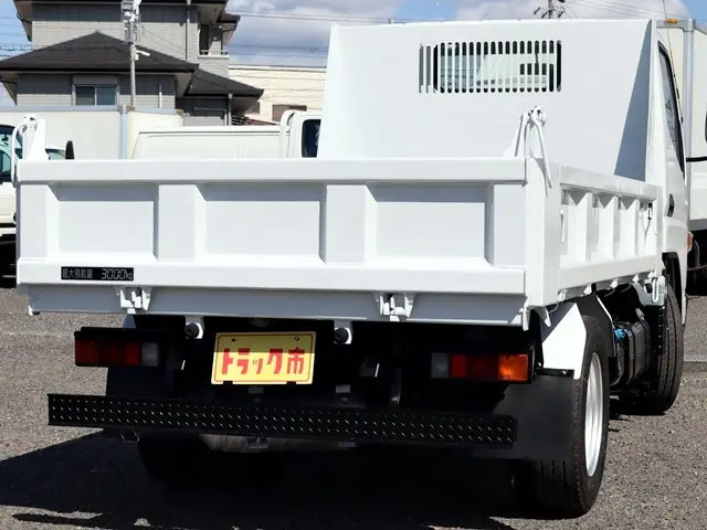 三菱 キャンター TPG-FBA60(2WD)の写真5