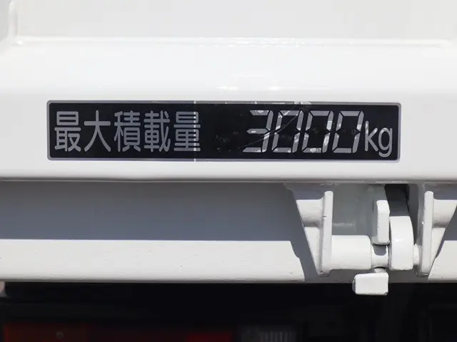 三菱 キャンター TPG-FBA60(2WD)の写真19