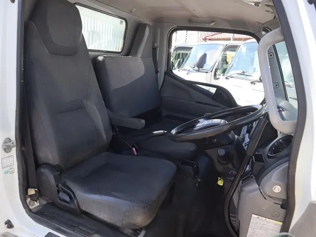 三菱 キャンター TPG-FBA60(2WD)の写真32