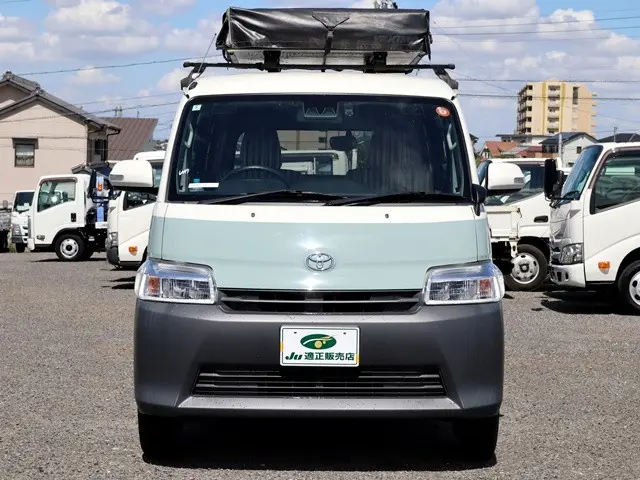 トヨタ タウンエースバン 5BF-S403M(2WD)の写真3