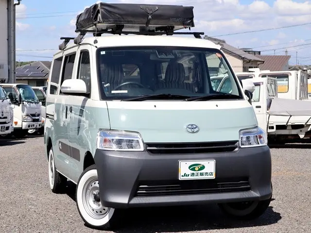 トヨタ タウンエースバン 5BF-S403M(2WD)の写真4
