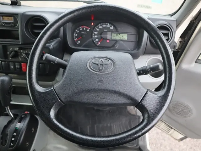 トヨタ ダイナ LDF-KDY231(2WD)の写真4