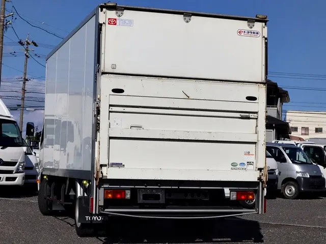 トヨタ トヨエース TKG-XZU710(2WD)の写真2