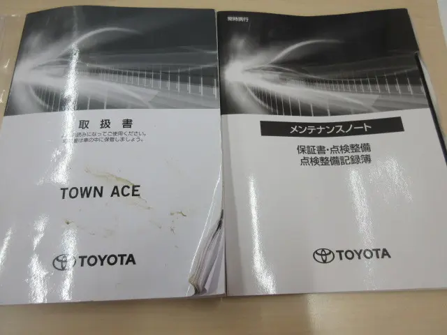 トヨタ タウンエーストラック 5BF-S403U(2WD)の写真5