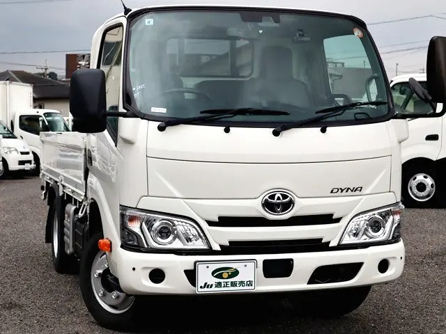 トヨタ ダイナ 2RG-XZU605(2WD)の写真4