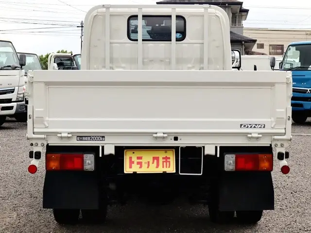 トヨタ ダイナ 2RG-XZU605(2WD)の写真6