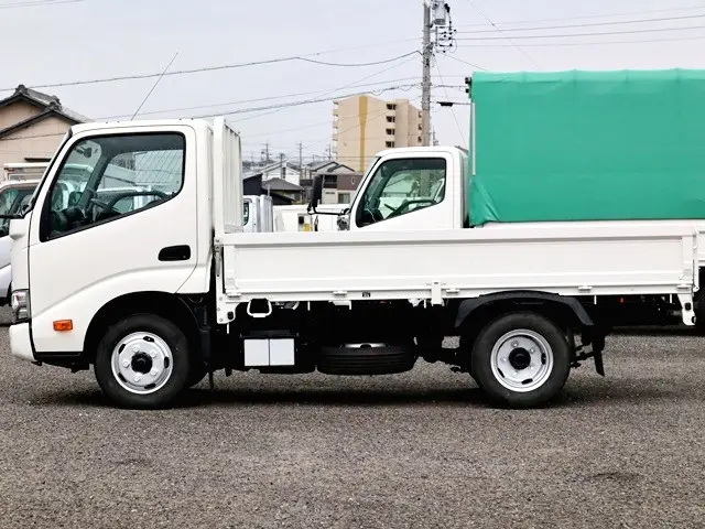 トヨタ ダイナ 2RG-XZU605(2WD)の写真9