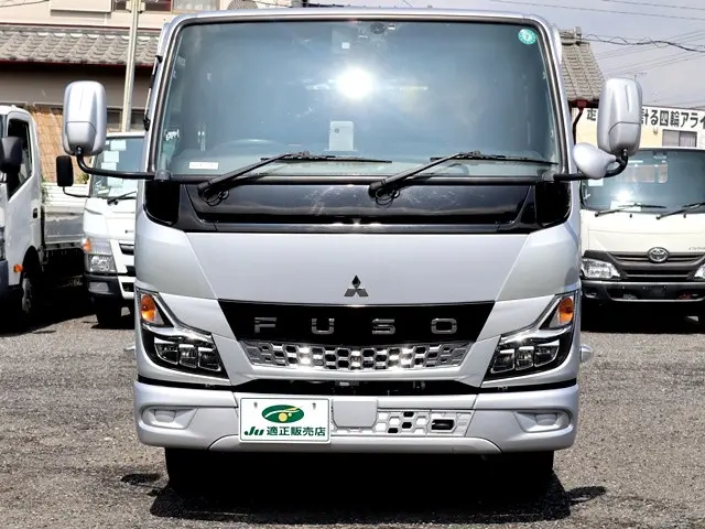 三菱 キャンター 2RG-FBA20(2WD)の写真3