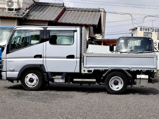 三菱 キャンター 2RG-FBA20(2WD)の写真9