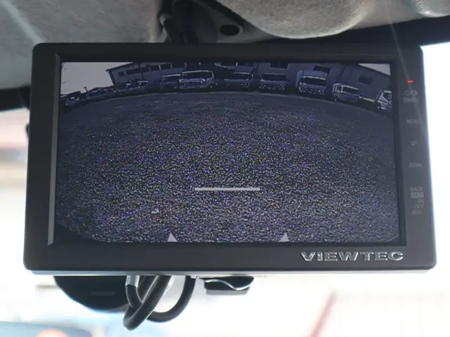 三菱 キャンター 2RG-FBA20(2WD)の写真16