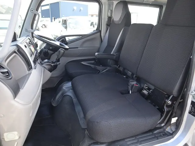 三菱 キャンター 2RG-FBA20(2WD)の写真31