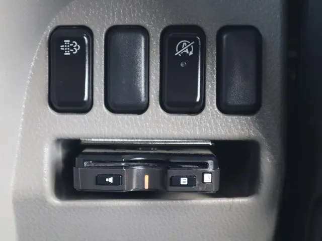 三菱 キャンター 2RG-FBA20(2WD)の写真40
