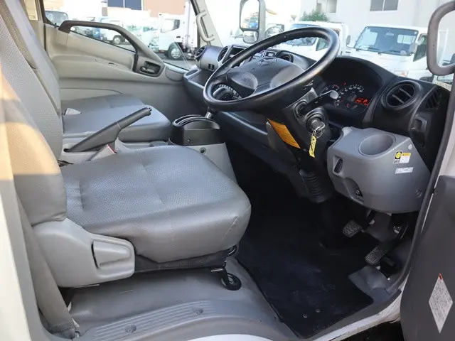 日野 デュトロ TPG-XZU710M(2WD)の写真30