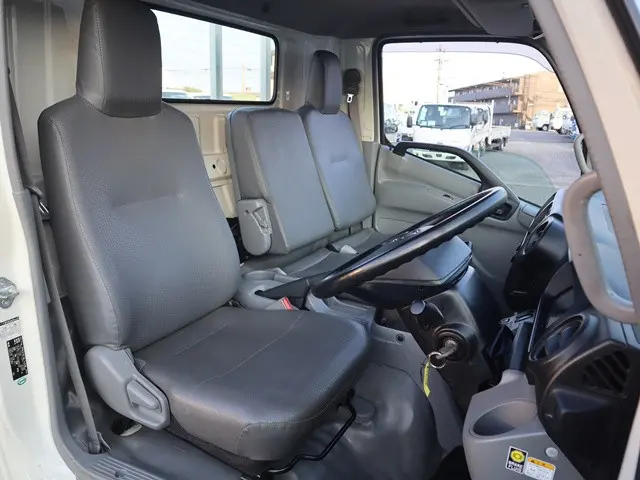 日野 デュトロ TPG-XZU710M(2WD)の写真31