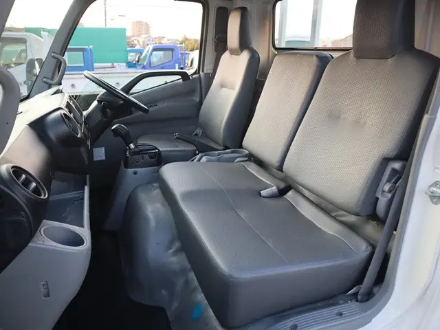 日野 デュトロ TPG-XZU710M(2WD)の写真33