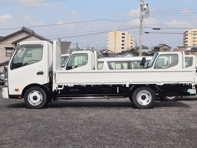 日野 デュトロ TPG-XZU710M(2WD)の写真9