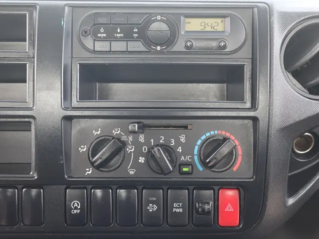 日野 デュトロ TPG-XZU710M(2WD)の写真36