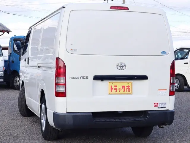 トヨタ その他(トヨタ) CBF-TRH200V(2WD)の写真7