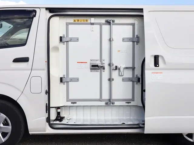 トヨタ その他(トヨタ) CBF-TRH200V(2WD)の写真12