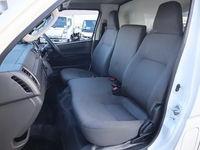 トヨタ その他(トヨタ) CBF-TRH200V(2WD)の写真36