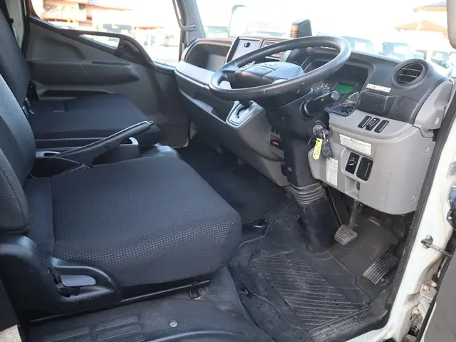 三菱 キャンター TPG-FEB50(2WD)の写真29