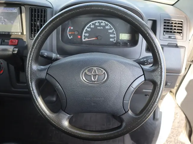 トヨタ タウンエーストラック DBF-S402U(2WD)の写真4