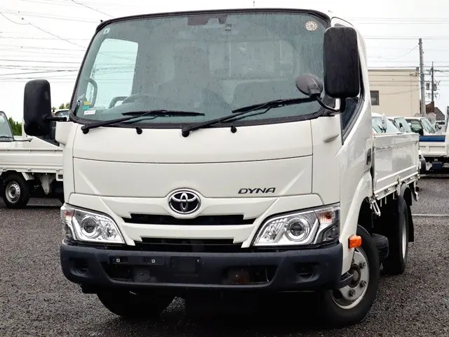 トヨタ ダイナ 2RG-XZU605(2WD)の写真1