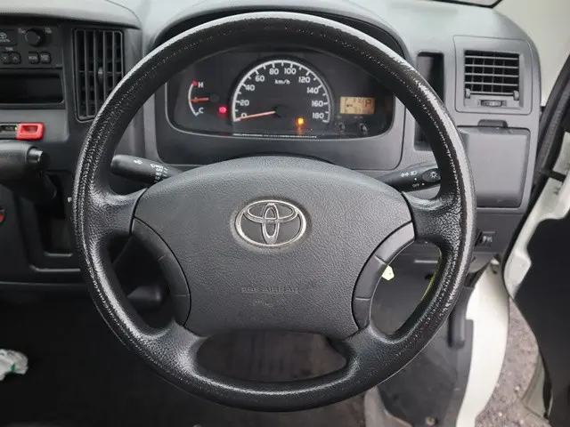トヨタ ライトエーストラック DBF-S402U(2WD)の写真4