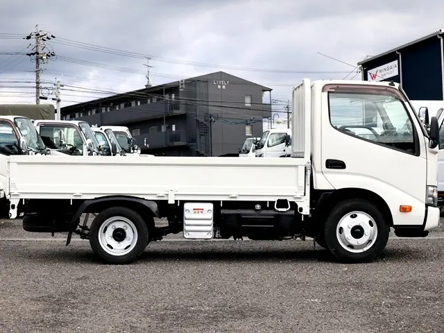 トヨタ ダイナ 2RG-XZU605(2WD)の写真8