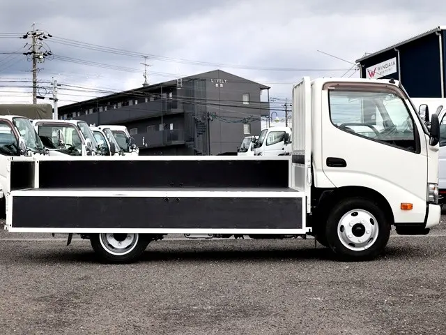 トヨタ ダイナ 2RG-XZU605(2WD)の写真10