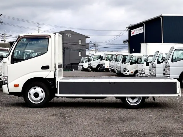 トヨタ ダイナ 2RG-XZU605(2WD)の写真13