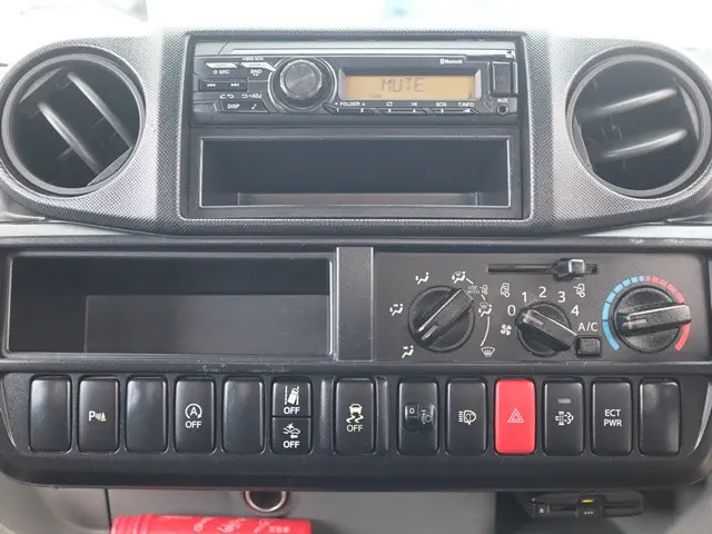 トヨタ ダイナ 2RG-XZU605(2WD)の写真38