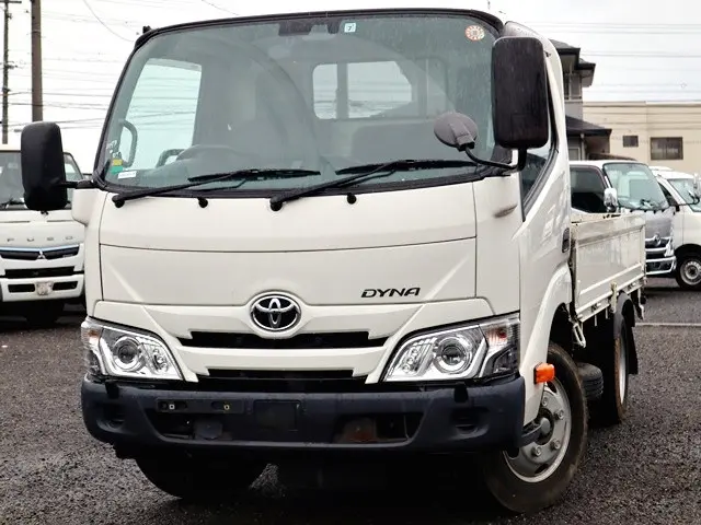 トヨタ ダイナ 2RG-XZU605(2WD)の写真1