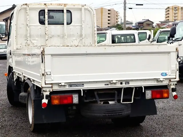 トヨタ ダイナ 2RG-XZU605(2WD)の写真2