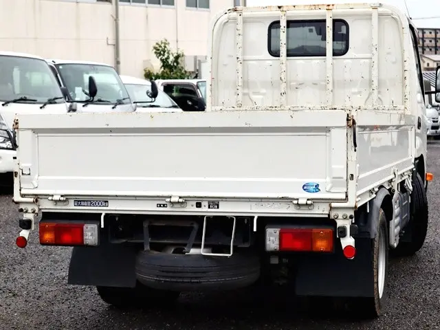 トヨタ ダイナ 2RG-XZU605(2WD)の写真3