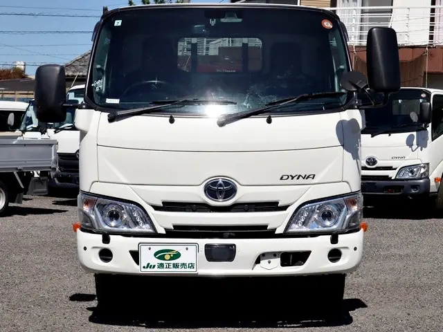 トヨタ ダイナ 2RG-XZU605(2WD)の写真3
