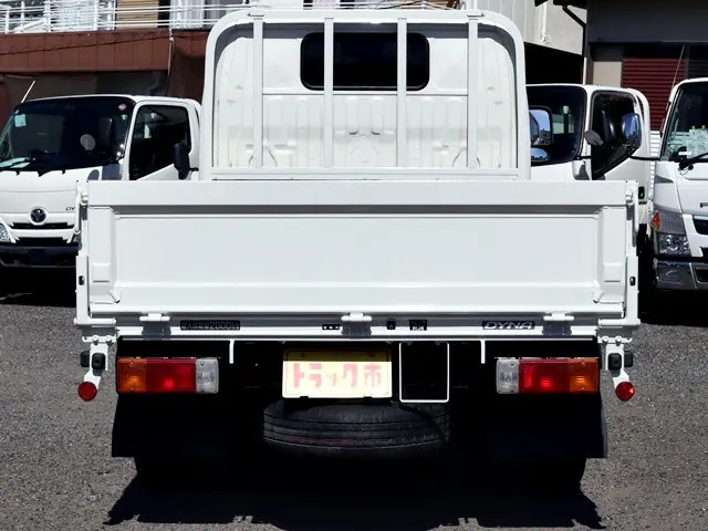 トヨタ ダイナ 2RG-XZU605(2WD)の写真6