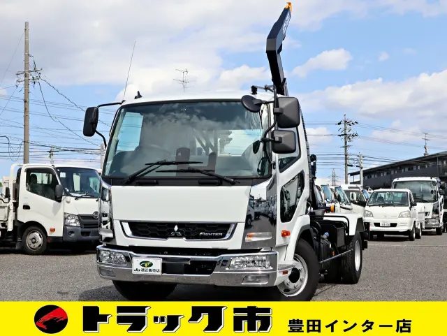 三菱 ファイター 2KG-FK72F(2WD)の写真1