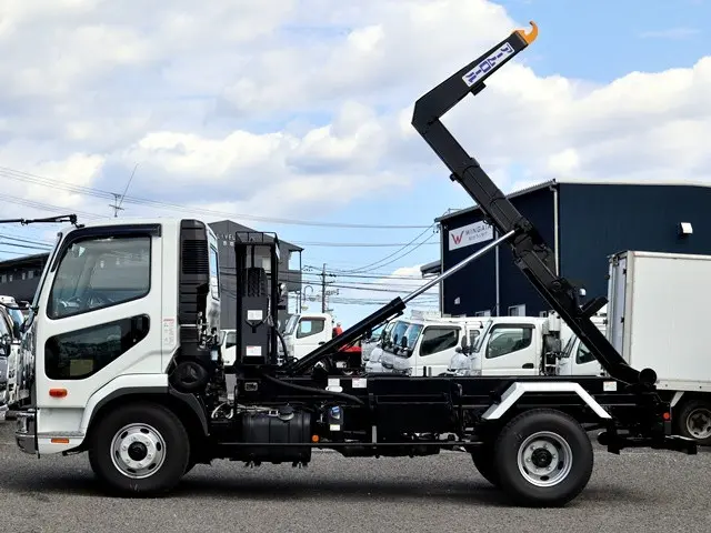 三菱 ファイター 2KG-FK72F(2WD)の写真11
